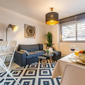 Boutique - Carlos Haya Area With Parking Apartamento